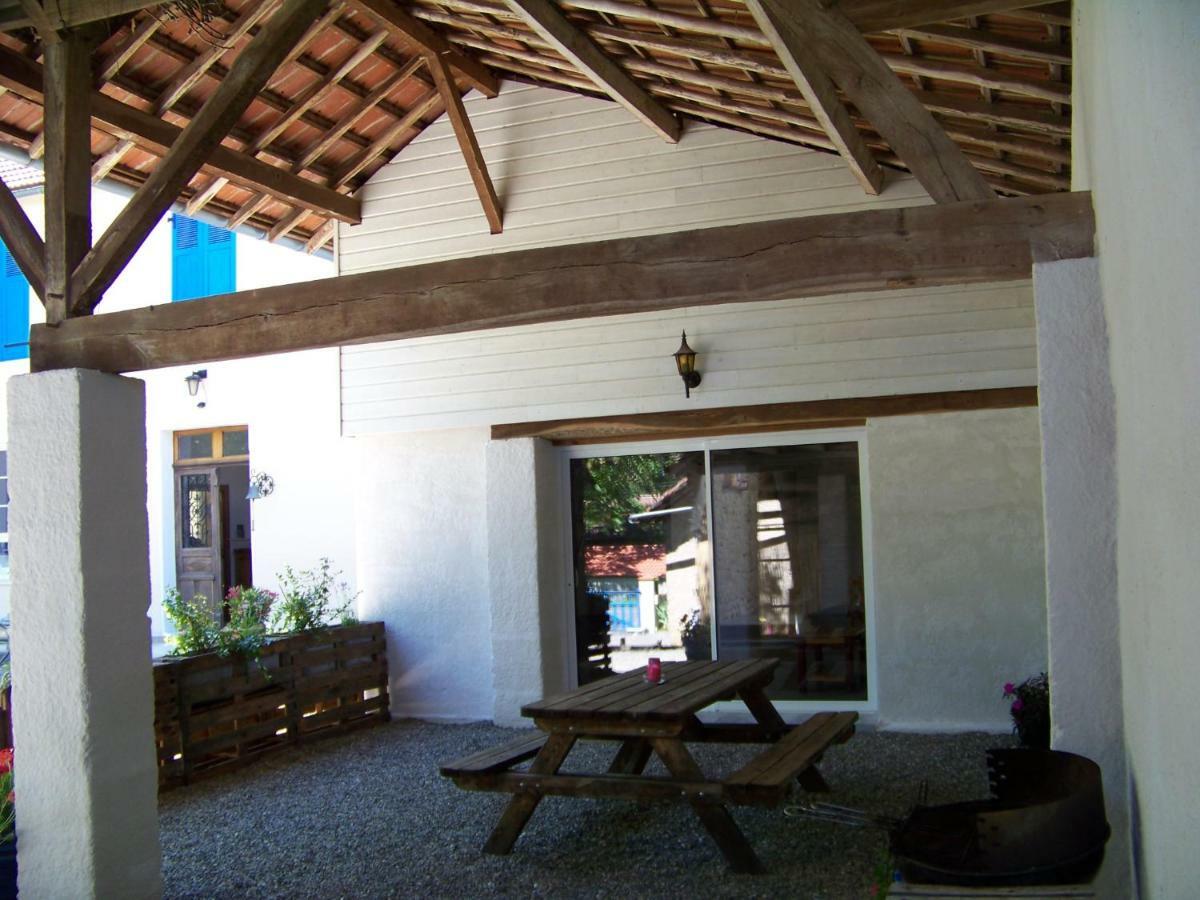 Gite, Jacuzzi & Vin Au Grenier De Madiran Exterior photo