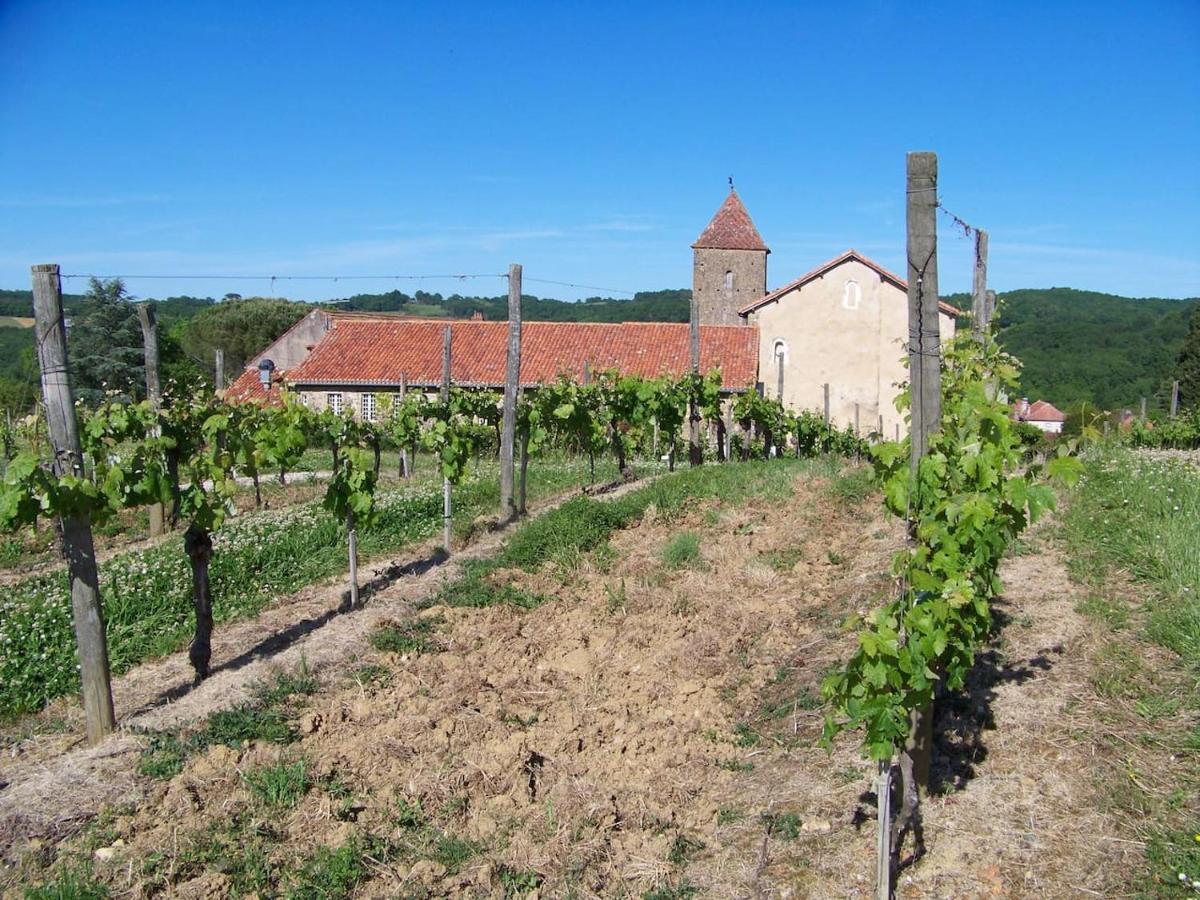 Gite, Jacuzzi & Vin Au Grenier De Madiran Exterior photo